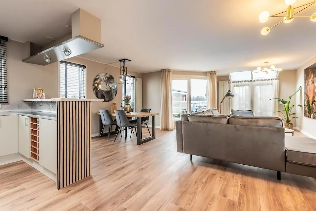 Spacious 120M2 Water Villa With Sauna Near Amsterdam Aalsmeer