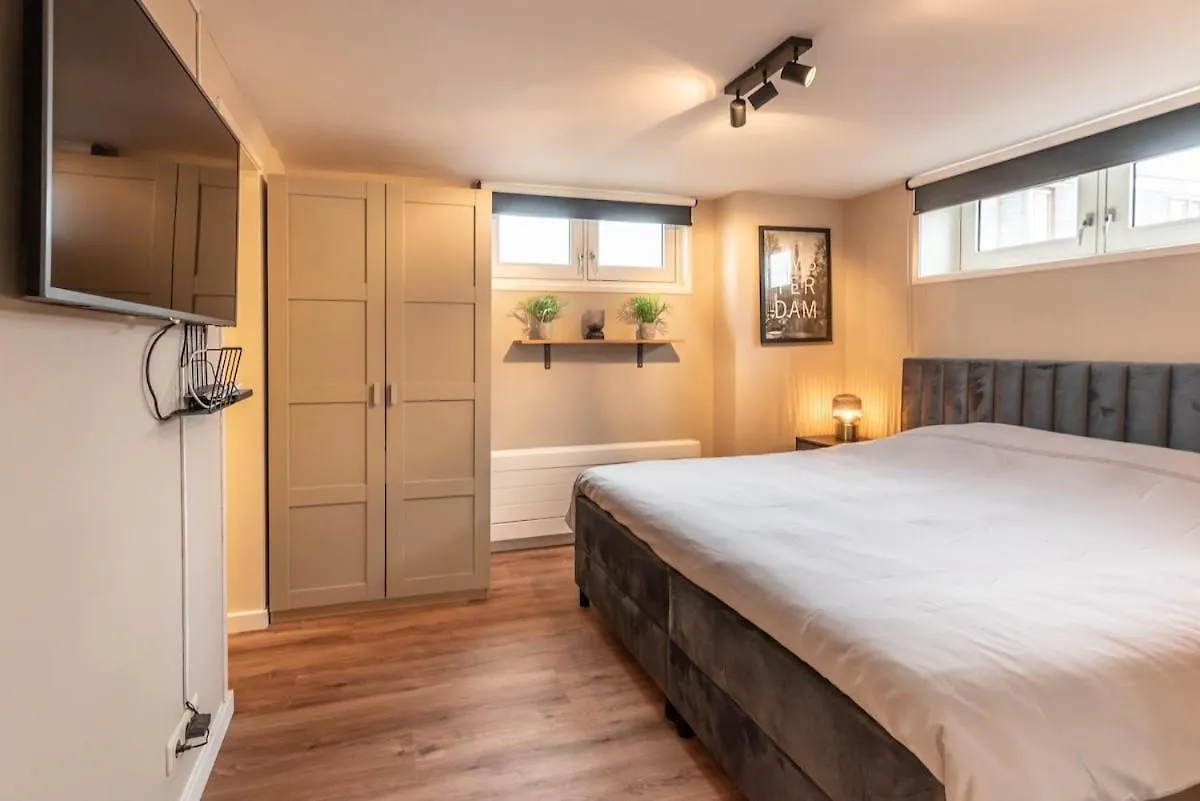 Spacious 120M2 Water Villa With Sauna Near Amsterdam Aalsmeer 0*,  Netherlands