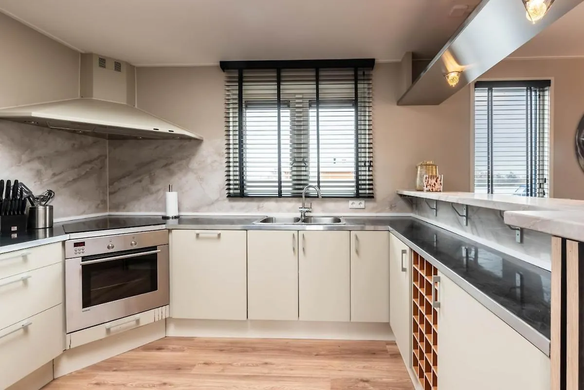 Spacious 120M2 Water Villa With Sauna Near Amsterdam Aalsmeer 0*,  Netherlands